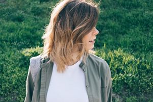 9 Modern Flattering Hairstyles for Women Over 50